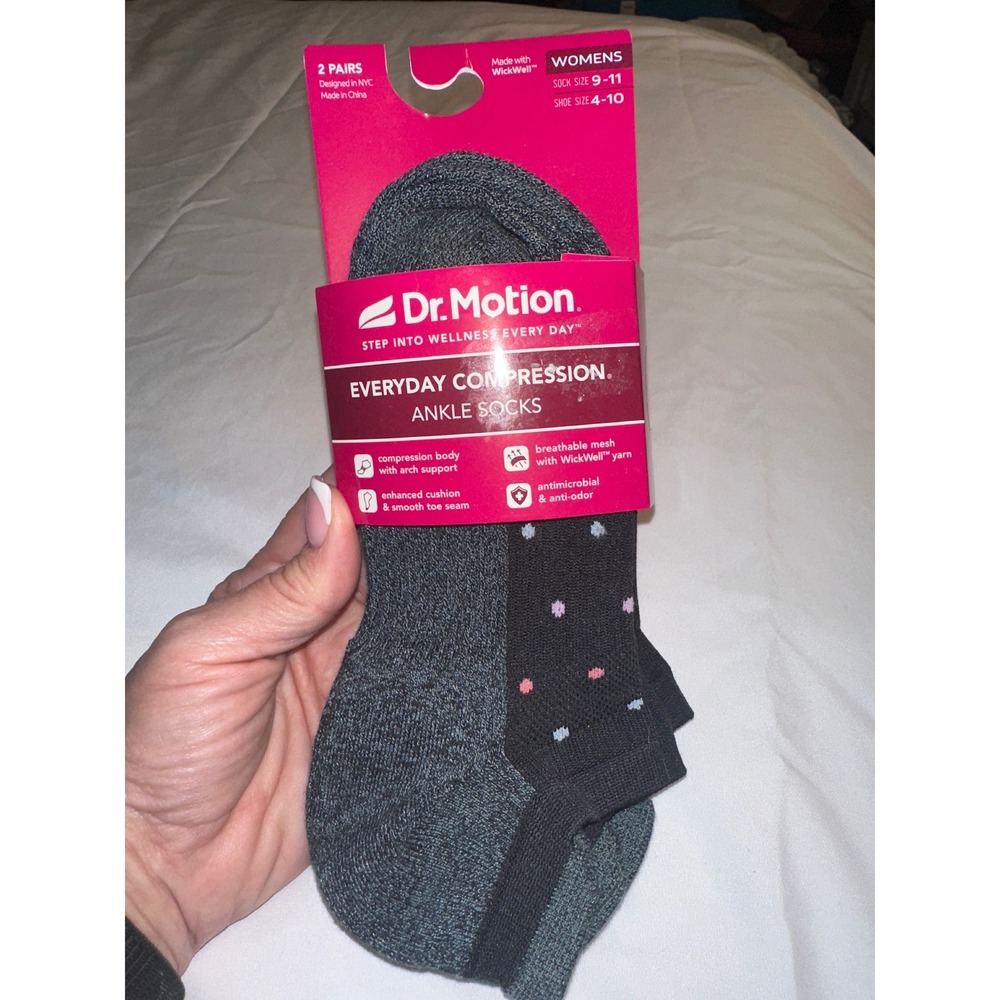 Dr. Motion Everyday Compression Ankle Socks 2 Pairs Womens 4-10 Grey Black Dot